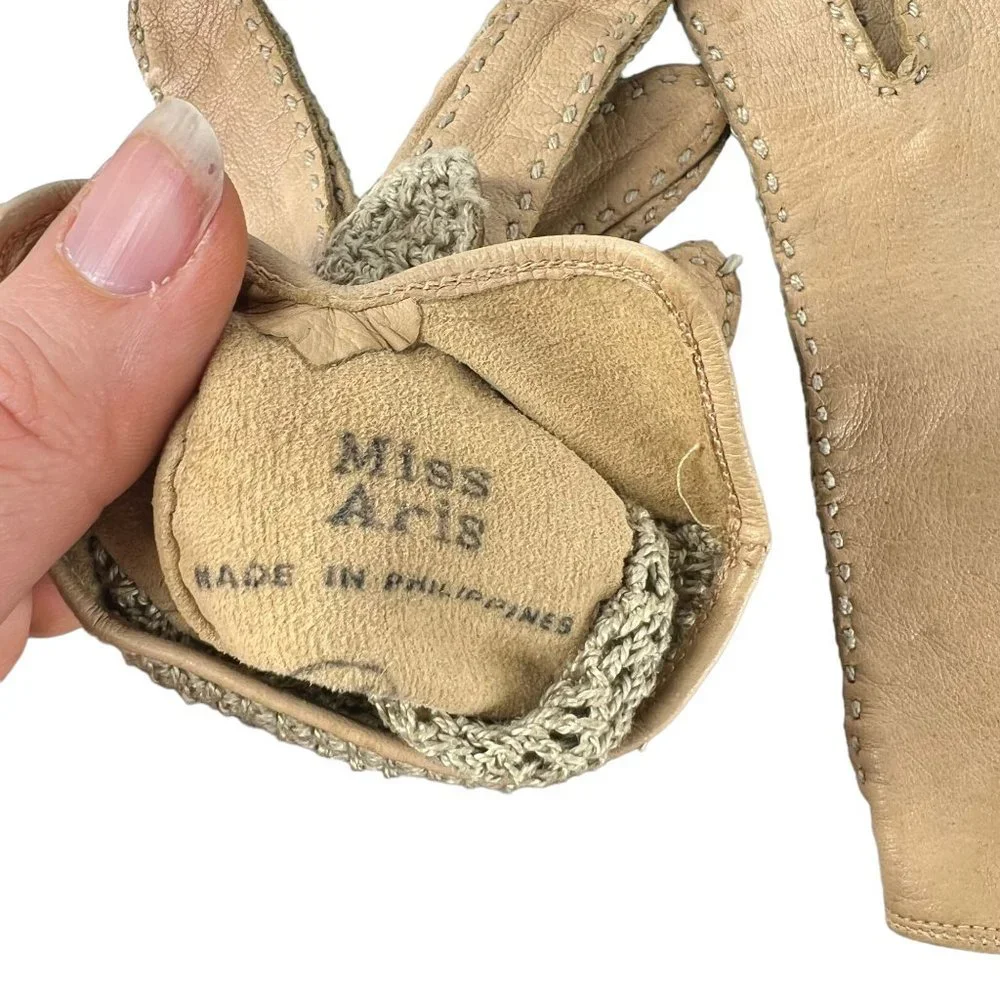 Vintage 50s Tan Crochet Leather Driving Gloves Medium
